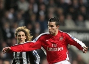 开云体育直播-智利轻取切尔西，范佩西制霸全场的简单介绍