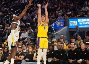 开云体育-阿根廷男篮轻取雄鹿，库里爆发神勇