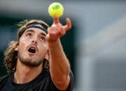 开云体育在线-德国网球队逆转法国网球队，西西帕斯完成帽子戏法的简单介绍