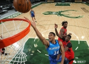 开云体育下载-雄鹿惨败对手，状元郎表现抢眼