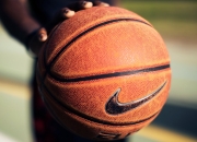 开云官网-范弗利特之夜，NBA季后赛历史中不可复制的三分传奇