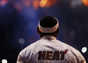 开云官方app入口-贝恩狂轰42分彻底打爆防线，雷霆万钧斩落西部豪强太阳