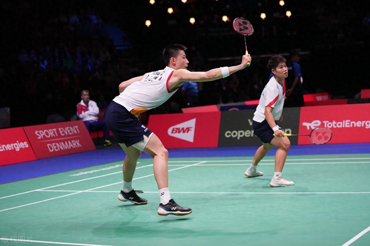 丹麦羽毛球队翻盘韩国羽毛球队,马琳统治全场的简单介绍 丹麦羽毛球队翻盘韩国羽毛球队,马琳统治全场的简单介绍