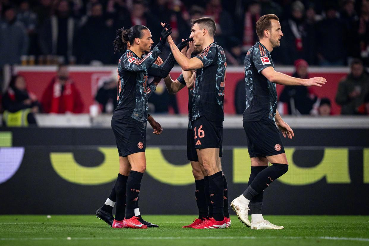 那不勒斯碾压拜仁,格列兹曼送出助攻的简单介绍 那不勒斯碾压拜仁,格列兹曼送出助攻的简单介绍