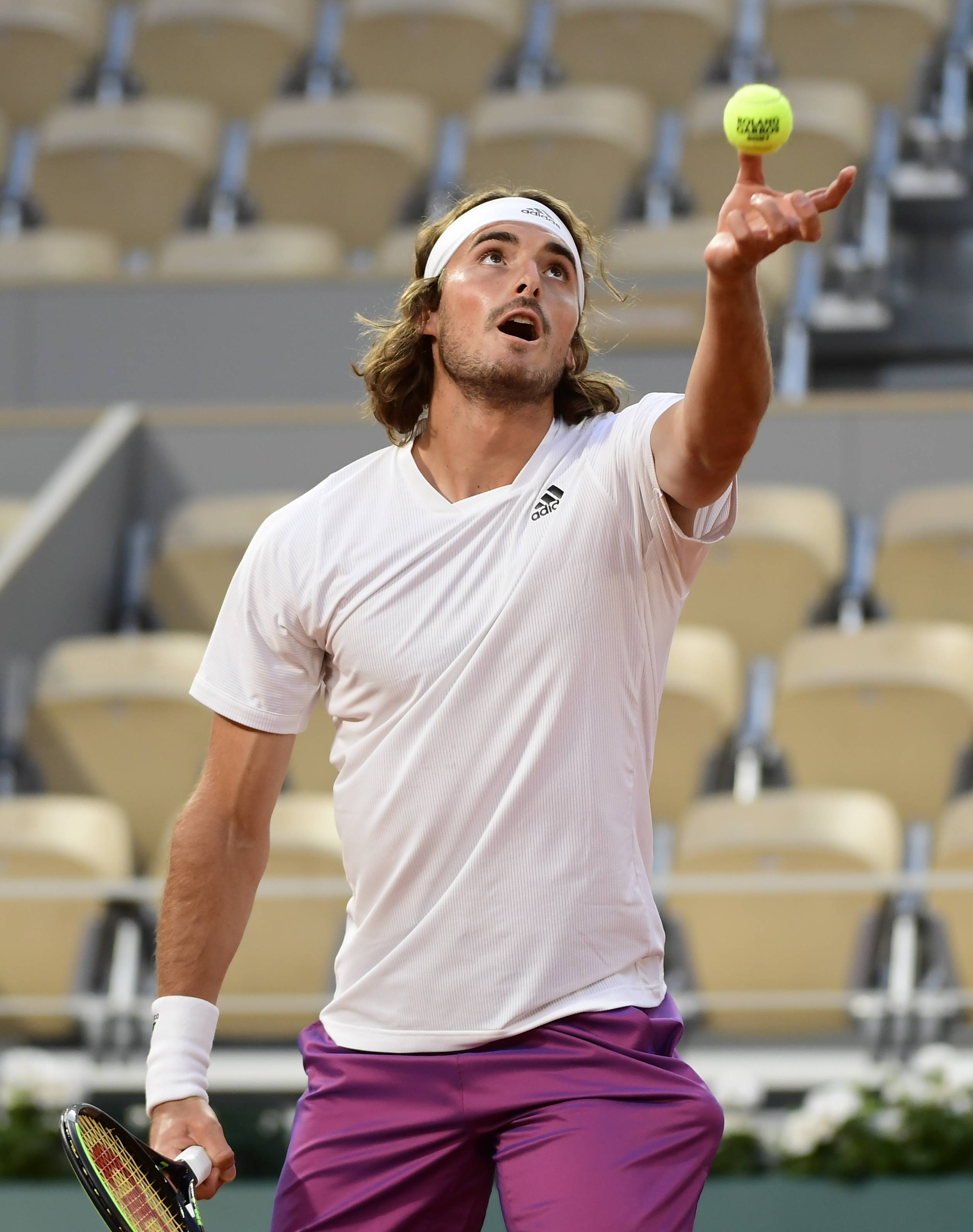 欧洲网球队险胜澳大利亚网球队，西西帕斯绝境逆转的简单介绍