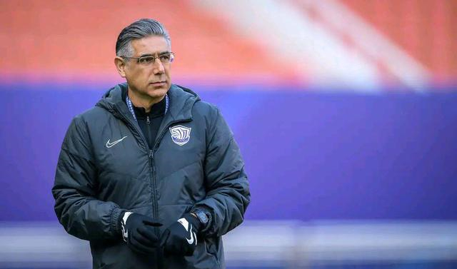 海南海口足球俱乐部遭遇惨败，降级形势临近