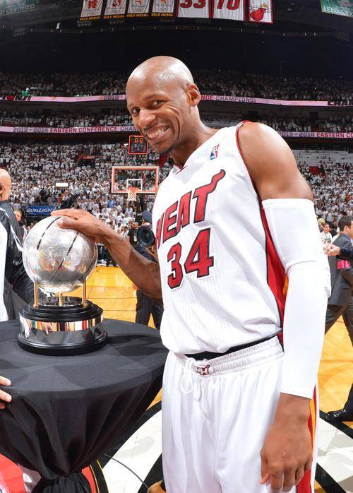 球员个人实力在篮球场上得到验证的简单介绍 球员个人实力在篮球场上得到验证的简单介绍