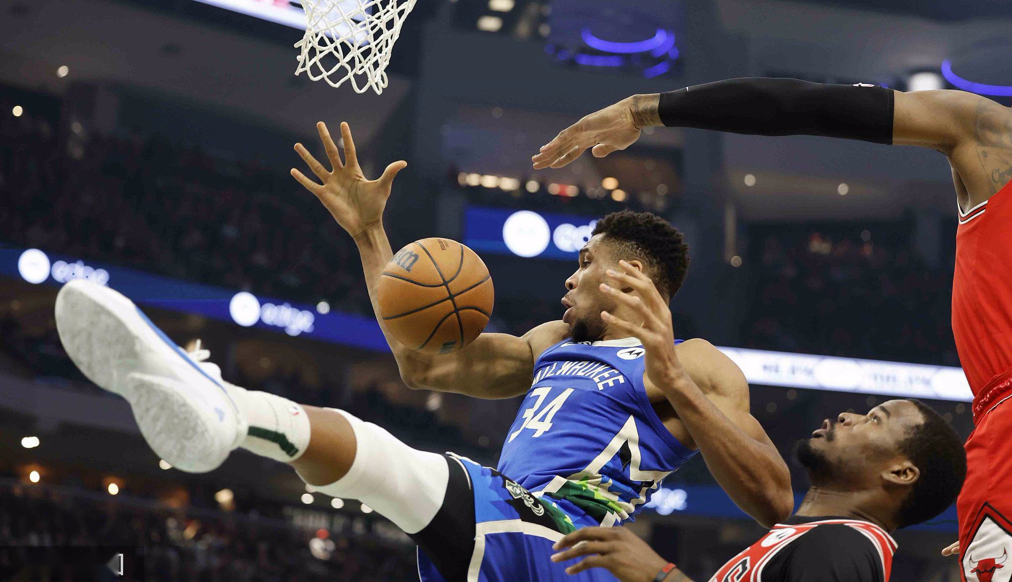 公牛队客场击败雄鹿,白塞尔拿下关键进球的简单介绍 公牛队客场击败雄鹿,白塞尔拿下关键进球的简单介绍