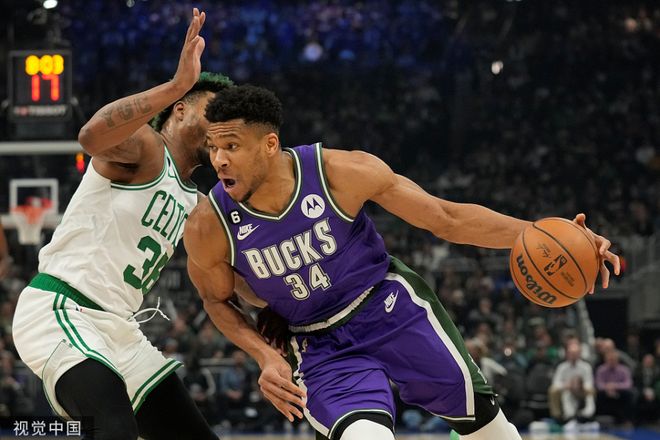 雄鹿惨败对手,状元郎表现抢眼 雄鹿惨败对手,状元郎表现抢眼