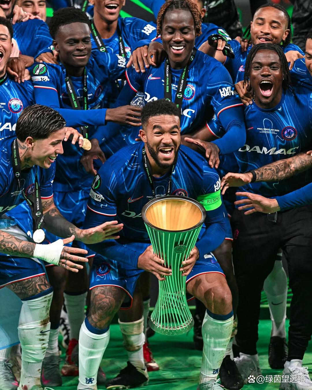 切尔西大胜反弹,蓝军赢得家族的简单介绍 切尔西大胜反弹,蓝军赢得家族的简单介绍