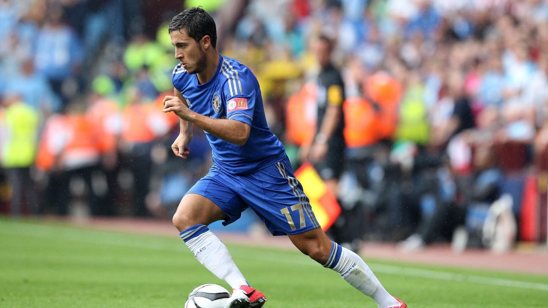 楚阿梅尼稳定输出如瑞士钟表，法国中场核心助阵狂胜勒沃库森